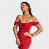 Ione - Bodycon kleita ar atklātiem pleciem un ruļļiem